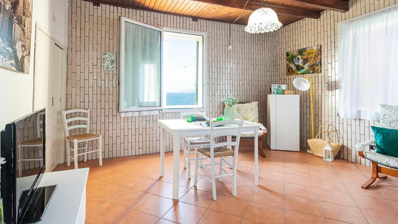 Seafront Bastioni Apartment Alghero Bagian luar foto