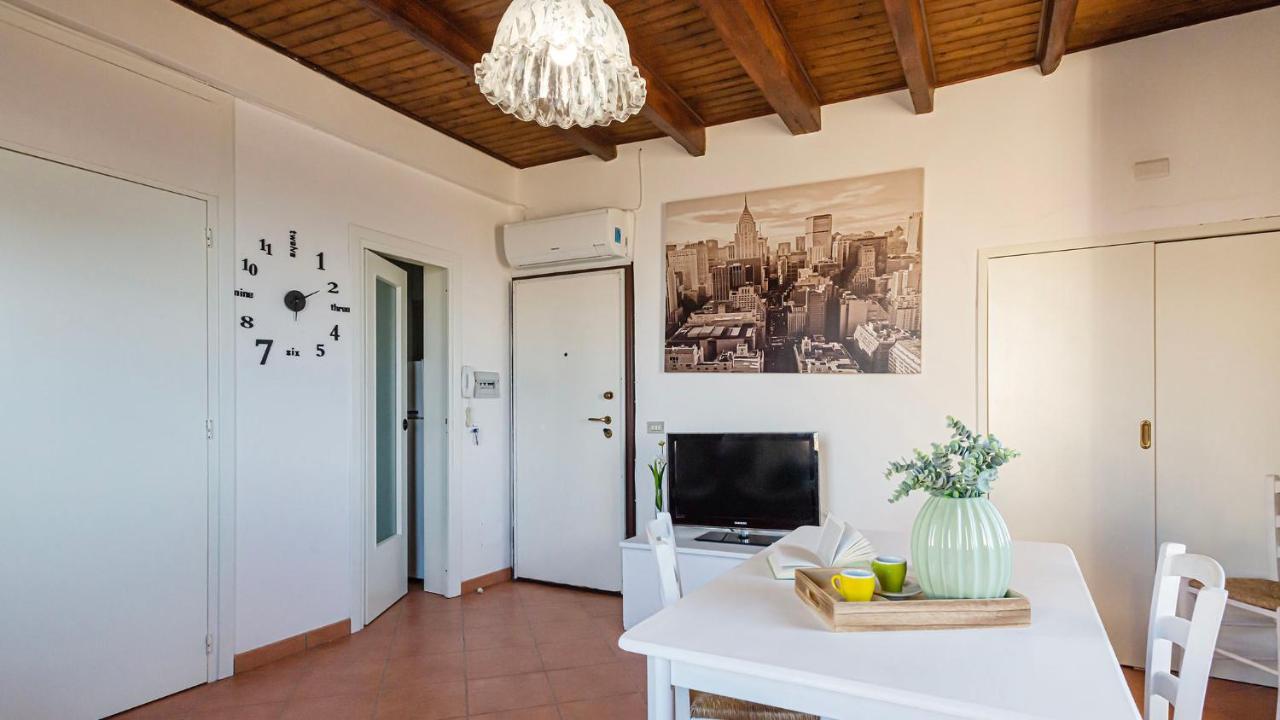 Seafront Bastioni Apartment Alghero Bagian luar foto