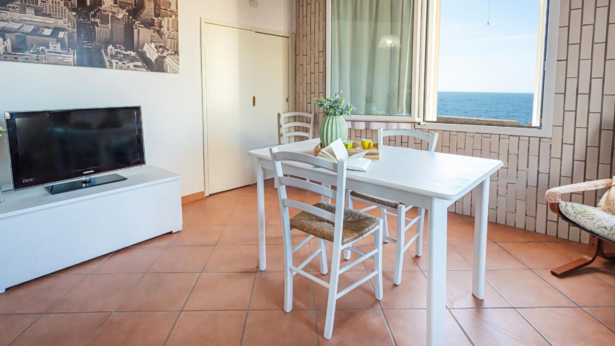 Seafront Bastioni Apartment Alghero Bagian luar foto